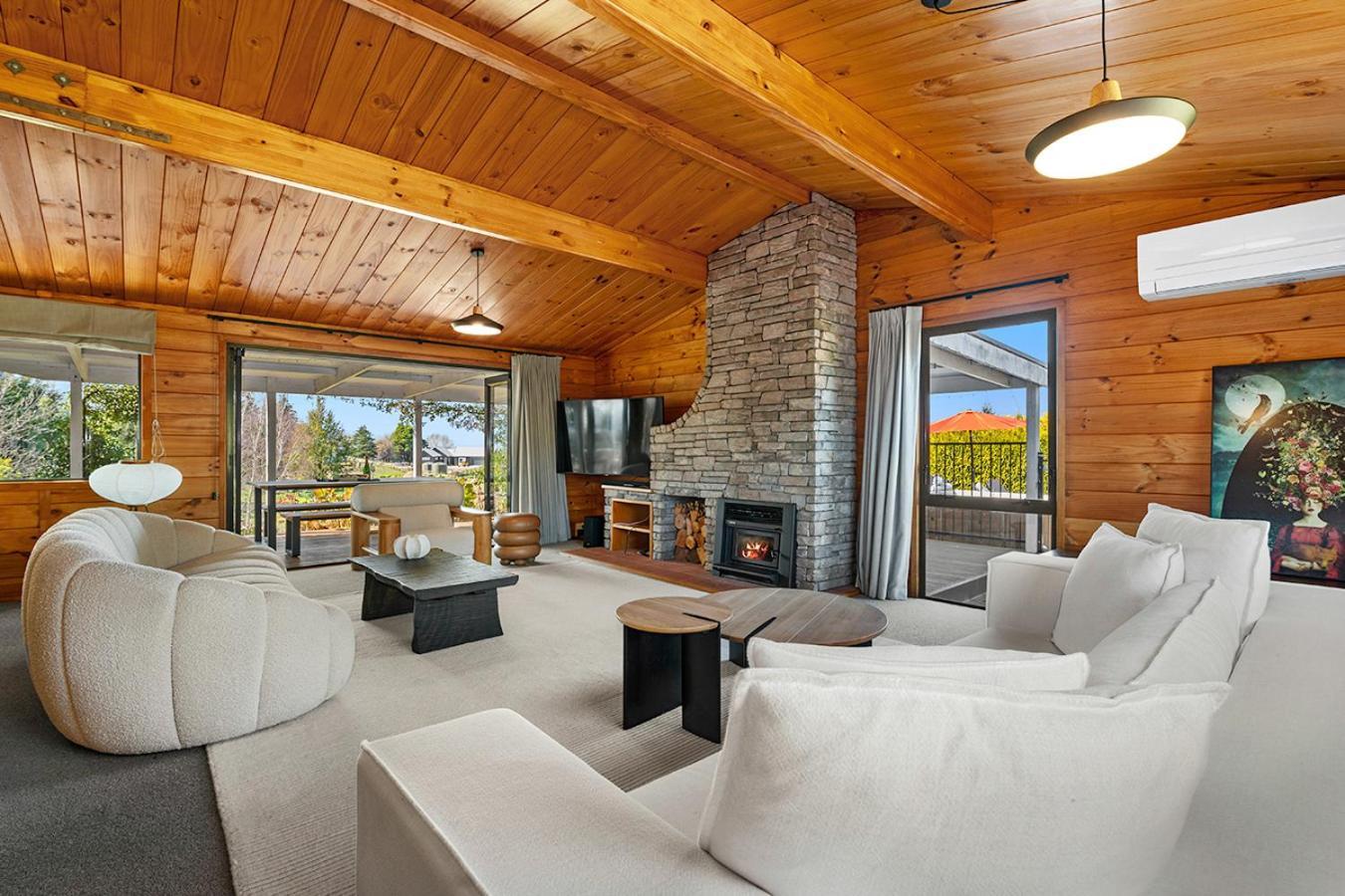 Mountviews Lodge Taupo Eksteriør bilde