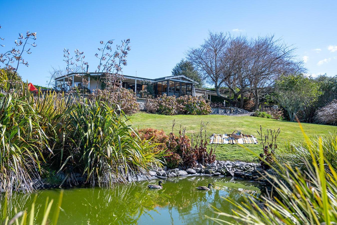 Mountviews Lodge Taupo Eksteriør bilde